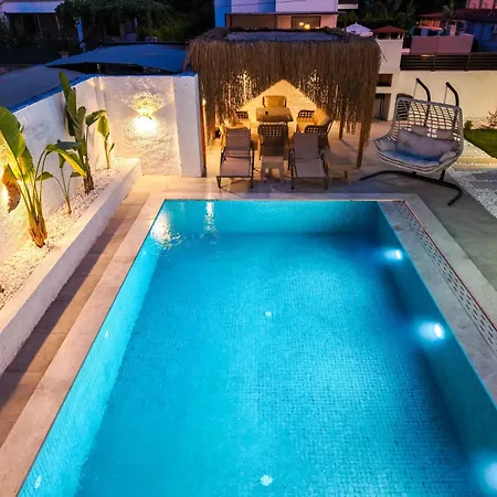 Defne - Stunning New Luxury For 8 In Fethiye