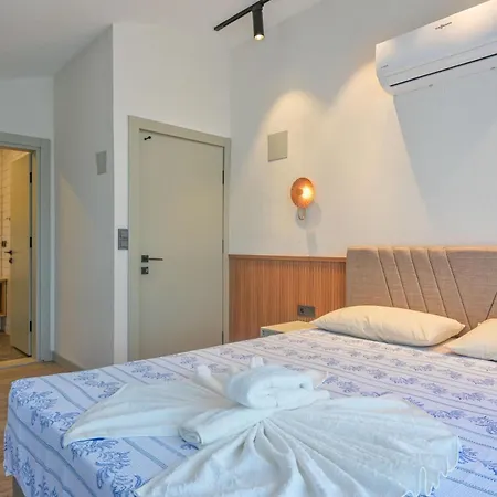Villa Defne - Stunning New Luxury For 8 In