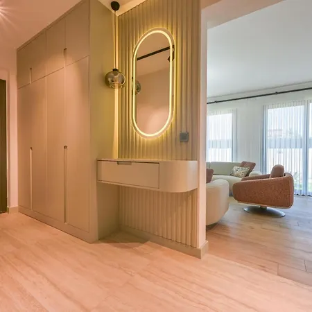 Defne - Stunning New Luxury For 8 In