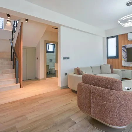 Villa Defne - Stunning New Luxury For 8 In Fethiye