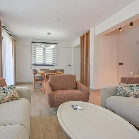 Villa Defne - Stunning New Luxury For 8 In