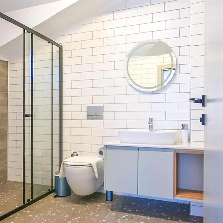 Defne - Stunning New Luxury For 8 In *