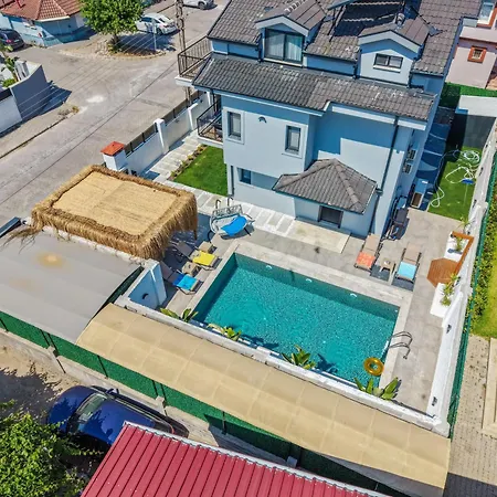 Defne - Stunning New Luxury For 8 In Villa