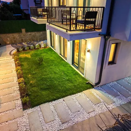 Defne - Stunning New Luxury For 8 In *